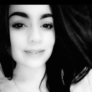 Meet your Posher, Miriam